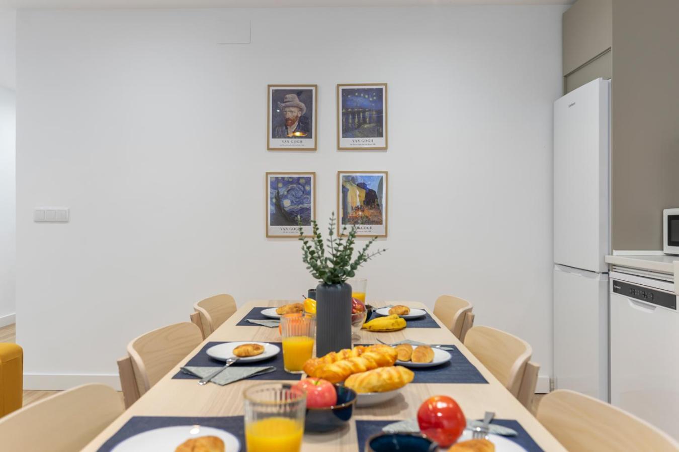 Van Gogh, Confort Y Diseno En El Centro De Gijón Eksteriør bilde